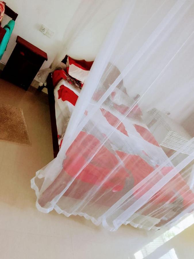Apartamento Red Rose Ella Exterior foto
