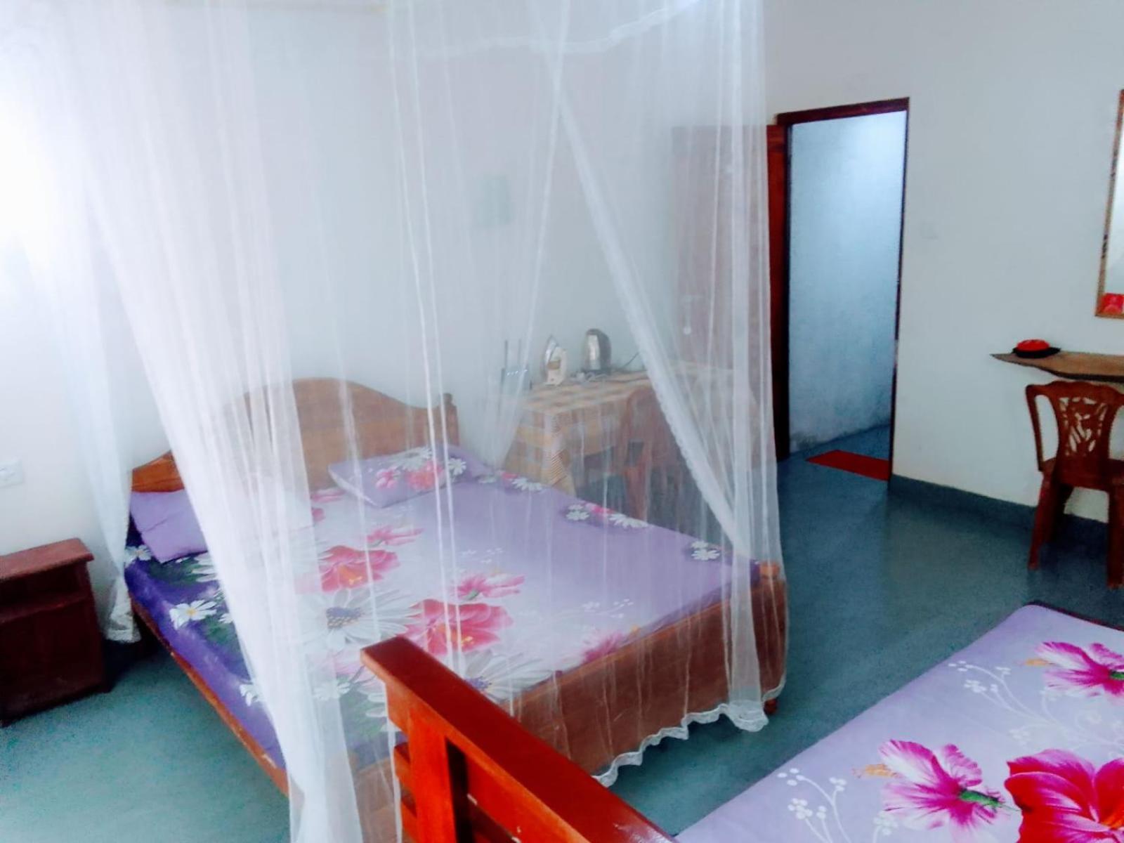 Apartamento Red Rose Ella Exterior foto