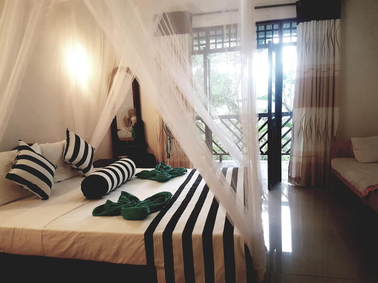 Apartamento Red Rose Ella Exterior foto