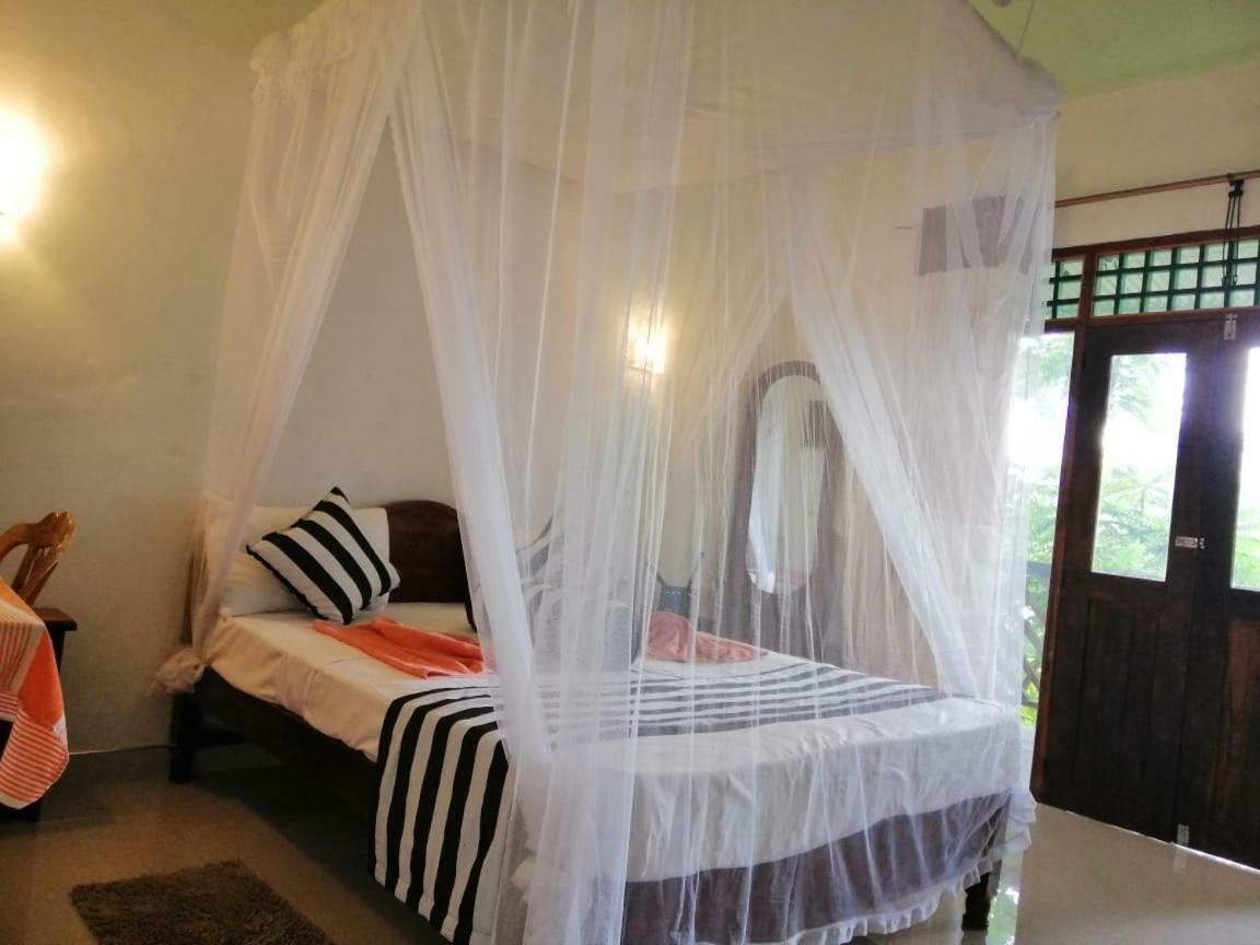 Apartamento Red Rose Ella Exterior foto