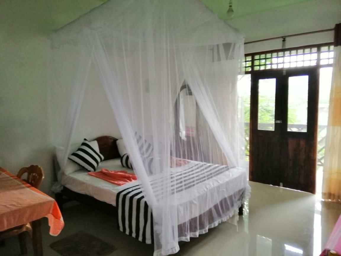 Apartamento Red Rose Ella Exterior foto